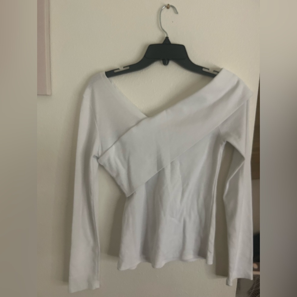 SHEIN White Asymmetrical Long Sleeve Blouse